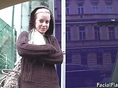 Đập đầu đỏ Lauren Phillips cắm hậu môn kem của cô sec ngoai tinh vn ấy!