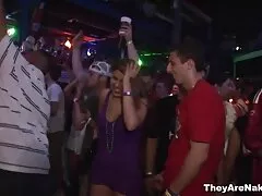 Tarra White được hậu môn và mặt ngoài trời tai phim sec vn